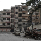 Imatge d’una zona residencial semienderrocada a Douma.