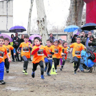 Una de las carreras de la Cursa de la Boira infantil celebrada ayer en los Camps Elisis.