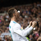 Cristiano Ronaldo celebra uno de sus cuatro goles del domingo frente al Girona.