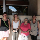 De izquierda a derecha, Cèlia Camarasa (técnica municipal), Marta Cullerés (coordinadora del proyecto), Leonor Guillen y Asun Abellar.