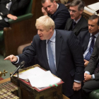 El primer ministre britànic, Boris Johnson, durant la seua intervenció al Parlament, ahir.
