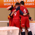 Los jugadores de la selección festejan uno de los tantos del partido de ayer ante los portugueses.