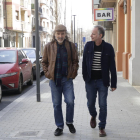 Joan Reig y Lluís Gavaldà, dos de los tres integrantes de Els Pets, ayer de paseo por Lleida.