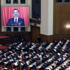 El primer ministre xinès, Li Keqiang, durant la seua intervenció davant de l’Assemblea Popular Nacional.