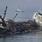 Los buques hundidos y accidentados contaminan los mares.