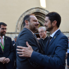 El ministre Ábalos saluda el conseller de Territori, Damià Calvet, divendres a la Seu d’Urgell.