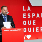 El secretario de Organización del PSOE y ministro de Fomento en funciones, José Luis Ábalos.