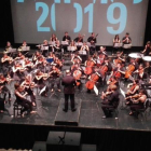 L’italià Riccardo Frizza, al centre, va dirigir el primer concert de l’AIMS Festival Orquestra.
