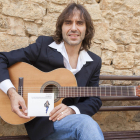 El cantautor i activista cultural de la Segarra Xavier Mayora, amb el seu nou disc, ‘Anartista’.