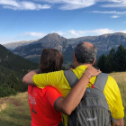 El president, Quim Torra, i la seua esposa, durant una excursió pel Berguedà.