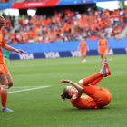 Vivianne Miedema celebra l’últim gol d’Holanda a Camerun.