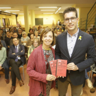 Borràs, ahir en casal cívic de la Mariola amb Toni Postius.