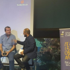 Emili Bayo (esquerra), ahir a l’acte d’entrega dels premis a l’Aquarium de Barcelona.