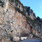 El desprendimiento en la carretera de Coll de Jou, que sigue cortada tras nueve días.