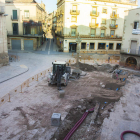 Vista general de les obres a la plaça Major de Tàrrega, que van començar la setmana passada.