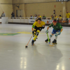 Joana Comas, amb la pilota en un partit d’aquesta temporada. 