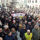 Un moment de la concentració de pensionistes a la plaça Sant Joan de Lleida.