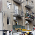 El incendio se produjo en un primer piso del número 3 de la calle Juli Cèsar. 
