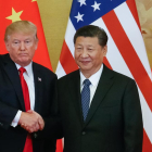 Donald Trump y el presidente chino, Xi Jinping en 2017.
