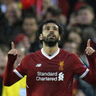 Mohamed Salah, autor de dos de los goles que ayer le marcó el Liverpool a la Roma.