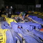 Decenas de cadáveres en la ciudad de Palu, en Indonesia, ayer.