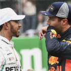 Ricciardo sorprende a Verstappen y Hamilton saldrá hoy tercero