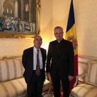 L’ambaixador d’Espanya a Andorra, Manuel Montabbio, i el copríncep episcopal, Joan-Enric Vives.