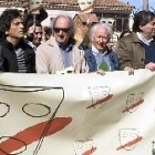 Boadella encabeza una manifestación contra el nacionalismo en su pueblo de Girona