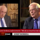 Josep Borrell, poc abans de plantar el periodista.