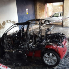 Crema un cotxe aparcat a Agramunt