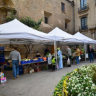 Imagen de archivo del mercado semanal en el centro de Solsona. 