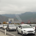 Imatge d'arxiu de cues a la carretera entre la Seu d'Urgell i Andorra.
