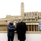 Larrosa, ahir amb el president dels API, Josep Maria Esteve, en la visita a una promoció del Barri Antic.