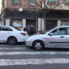 Colisión ayer entre tres vehículos en la avenida Prat de la Riba. 