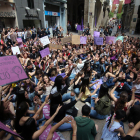 Imatge d’arxiu d’una mobilització contra la violència sexual a la plaça Paeria de Lleida.