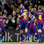 Ansu Fati celebra un dels dos gols que va marcar ahir després de connectar a la perfecció amb Leo Messi, que ahir va destacar com a assistent malgrat gaudir de diverses ocasions per marcar.