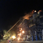 Los Bomberos controlaron el fuego en la empresa Termosolar Borges alrededor de las 04.24 horas. 