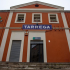 La estación de Tàrrega, una de las que se han quedado sin personal por el nuevo criterio de Renfe.