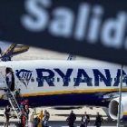 Ryanair cancela vuelos ante la caída de la demanda por el coronavirus