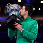 Novak Djokovic, ayer tras conquistar en Australia su decimoséptimo Grand Slam.