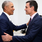 El presidente del Gobierno se reunió ayer en Sevilla con el expresidente de EEUU Barack Obama.