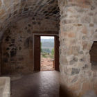 Interior de la cabana de volta de Torrebesses que s’ha reconvertit per al turisme.