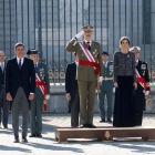 Felip VI i la reina Letícia, ahir a la Pasqua Militar acompanyats del president, Pedro Sánchez.