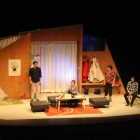 La comèdia ‘Lapònia’ va omplir dissabte a la nit el Teatre Ateneu de Tàrrega.
