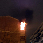 Un incendio obliga a desalojar 8 pisos de un bloque de Mollerussa