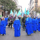Un momento de la manifestación de ayer en Madrid para concienciar sobre la situación de los océanos.