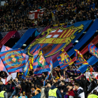 La grada de animación del FC Barcelona durante el partido de Champions ante el Dortmund.