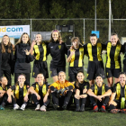 L’equip femení D del Pardinyes, que participarà en l’intercanvi esportiu i cultural a Suècia.