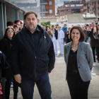 Oriol Junqueras, ahir, a l’arribar al campus de Manresa, amb la vicerectora de la UVic, Sílvia Mas.