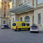 A la estación acudieron una ambulancia y 2 coches de los Mossos. 